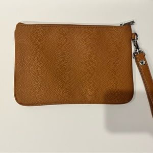 Thirty-one Rubie Mini with Wristlet Strap in Carmel